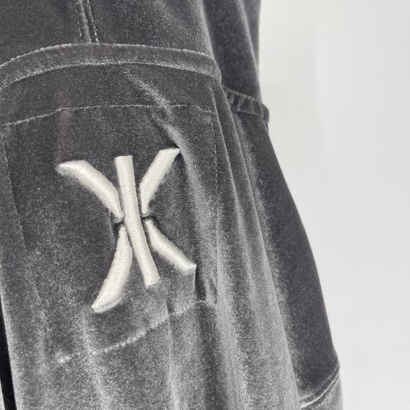 OnePiece Norwegian Cozy Velvet One Piece Jumpsuit Grey Size Medium UNISEX - Picture 7 of 7